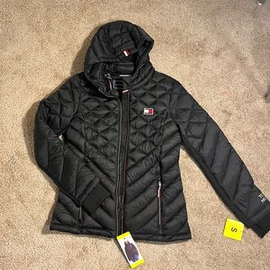 Tommy Hilfiger Lightweight Breathable Insulation Jacket